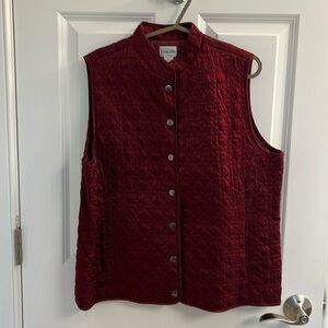 Chico’s size 2 (12-14 large) maroon quilted vest with snap closure